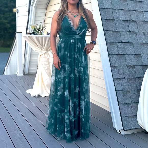 Beautiful lulu’s Dress 👗 - Picture 1 of 2